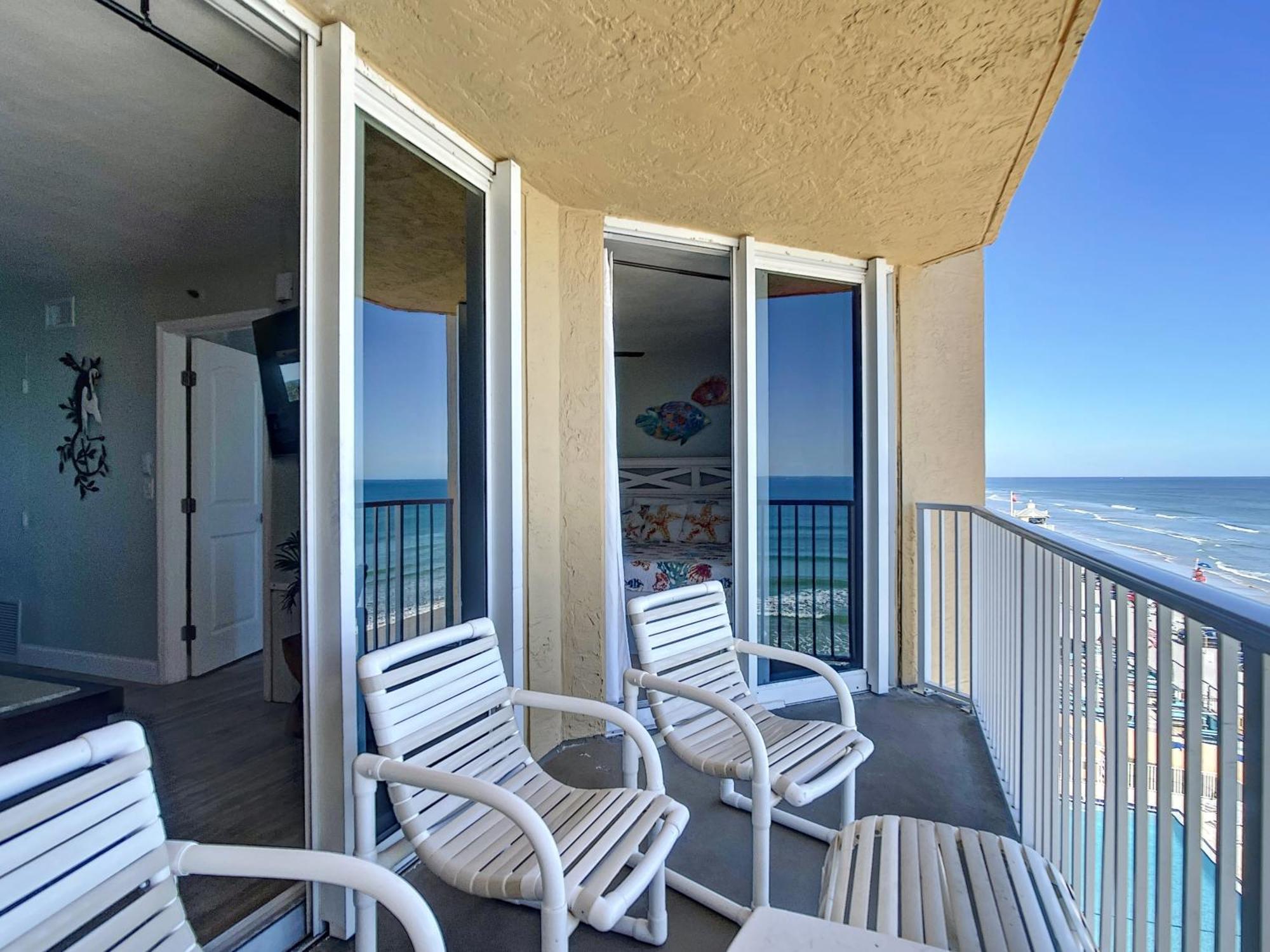 Oceanfront Balcony, Pool, Bbq, Steps To Flagler Ave Βίλα New Smyrna Beach Εξωτερικό φωτογραφία